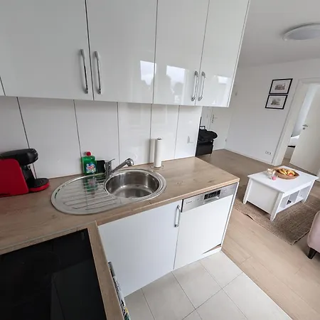 2 Mit Balkon אסלינגן